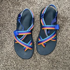 women’s chacos size 9